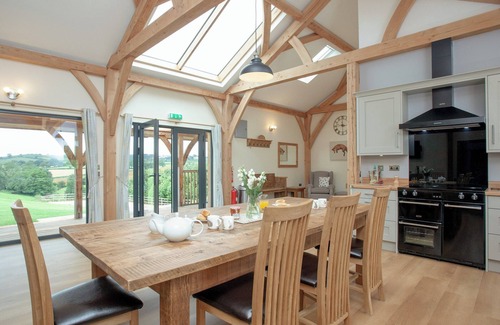 Crediton Cabin | 3 bedroom accommodation in Stockleigh Pomeroy