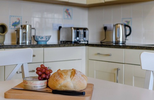 Ozleworth Cottage | 3 bedroom accommodation in Wotton-under-Edge