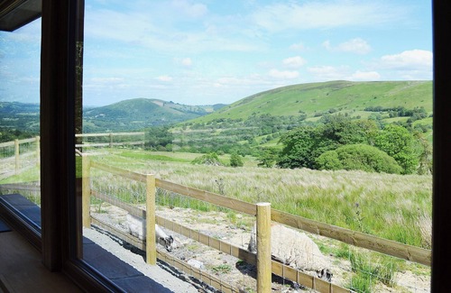 Llanwrthwl Cottage | 3 bedroom accommodation in near Llanwrthwl, Powys