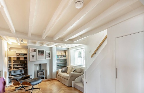 Aston-le-Walls Cabin | 3 bedroom accommodation in Ufton, near Leamington Spa