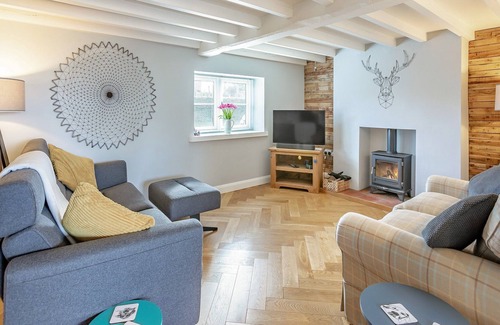 Aston-le-Walls Cabin | 3 bedroom accommodation in Ufton, near Leamington Spa