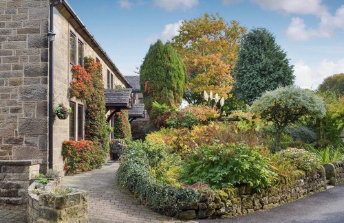 Holestone Moor Cottage | 3 bedroom accommodation in Lumsdale, Tansley Wood, near Matlock