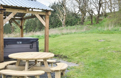 Newton Stewart Cottage | 3 bedroom accommodation in Glenluce, near Stranraer