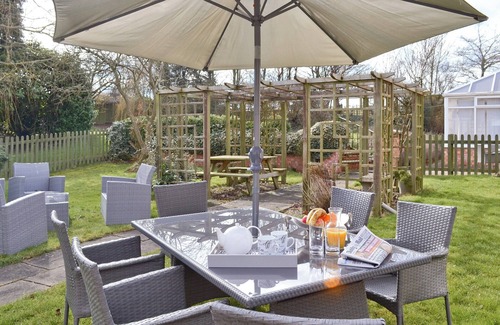 Potter Brompton Cottage | 3 bedroom accommodation in Foxholes, near Scarborough
