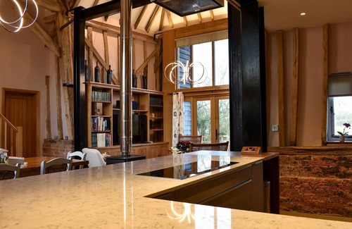 Saffron Walden Cottage | 3 bedroom accommodation in Ashdon, near Saffron Walden