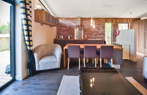 Dukeries Mill Ski Chalet | 3 bedroom accommodation in Perlethorpe, Newark-on-Trent