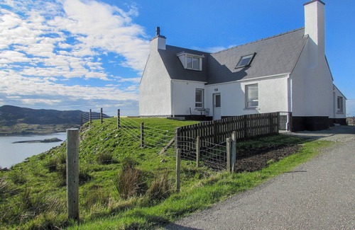 Marvig Cottage | 3 bedroom accommodation in Marvig, Isle of Lewis