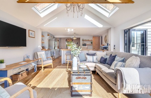 West Mersea Cottage | 3 bedroom accommodation in Mersea Island