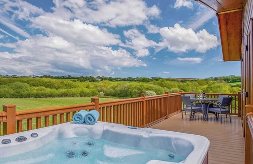 Hewas Water Ski Chalet | 3 bedroom accommodation in Nr St Austell
