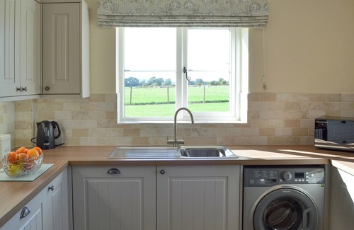 Chute Forest Cottage | 3 bedroom accommodation in Faberstown, near Andover