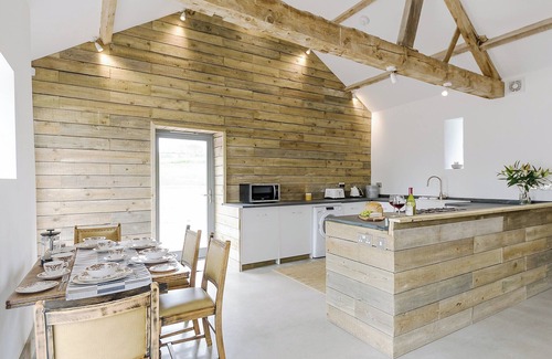 Coed-Y-Paen Cottage | 3 bedroom accommodation in near Llangybi