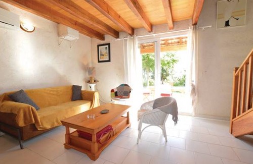 Prunete House | 3 bedroom accommodation in Prunete