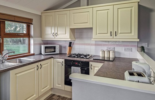 Blairgowrie Ski Chalet | 3 bedroom accommodation in Alyth, Perthshire