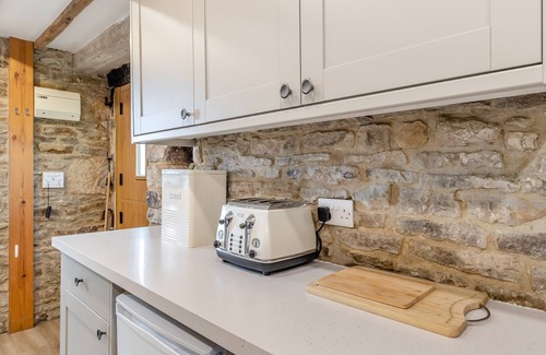 Cutthorpe Cottage | 3 bedroom accommodation in Cutthorpe, near Chesterfield