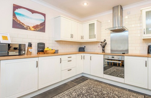 Llanfyrnach Cottage | 3 bedroom accommodation in Cilrhedyn, near Newcastle Emlyn