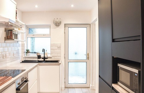 Port Talbot Cottage | 3 bedroom accommodation in Cymmer, near Port Talbot