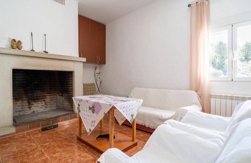 Oria House | 3 bedroom accommodation in El Campillo