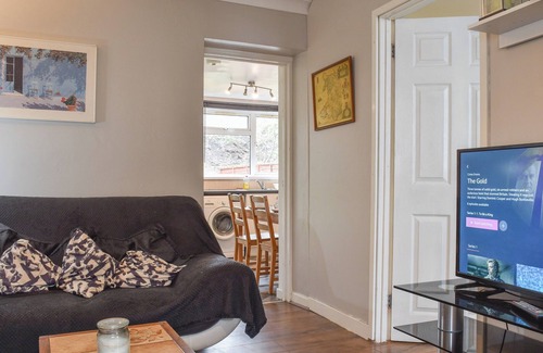 Abercwmboi Cottage | 3 bedroom accommodation in Troedyrhiw, near Merthyr Tydfil