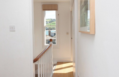 Salcombe Cottage | 3 bedroom accommodation in Buckley St