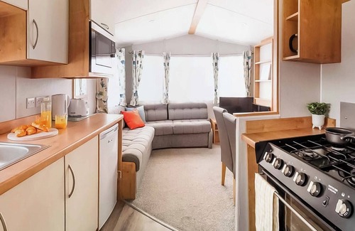 Selsey House | 3 bedroom accommodation in Selsey, Chichester