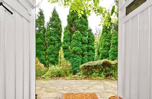 Saddleworth Cabin | 3 bedroom accommodation in Greenfield