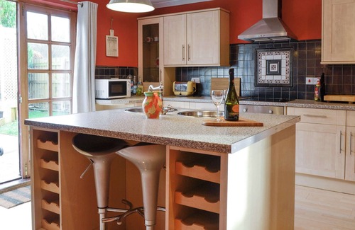 Bridgend of Lintrathen Cottage | 3 bedroom accommodation in Bridgend of Lintrathen, near Forfar