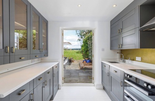 Pulborough Cottage | 3 bedroom accommodation in Pulborough