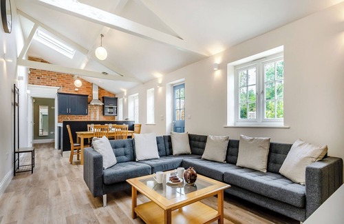 Quenington Cottage | 3 bedroom accommodation in Hatherop, near Cirencester
