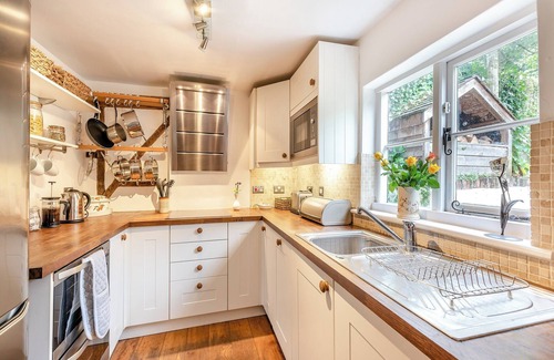 Winchester Cottage | 3 bedroom accommodation in Winchester