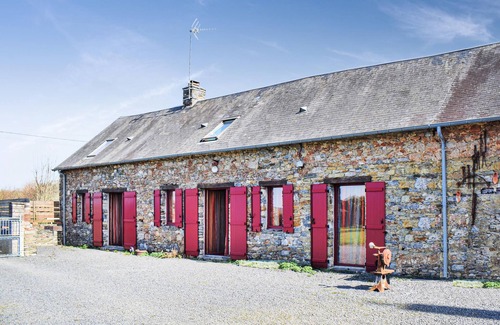 Moon-sur-Elle House | 3 bedroom accommodation in La Meauffe