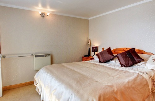 Achnasheen Cottage | 3 bedroom accommodation in Craigloiste, Inver Alligan, Torridon