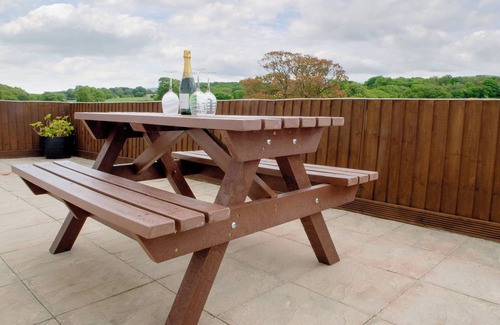 Pont-rug Cottage | 3 bedroom accommodation in Pontrug, near Caernarfon