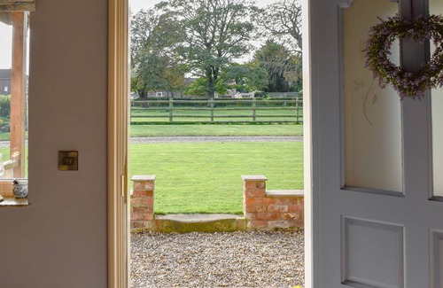 Driffield Cottage | 3 bedroom accommodation in Skerne, near Driffield