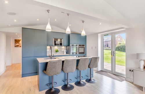 Forsbrook Cottage | 3 bedroom accommodation in Wetley Rocks, near Leek