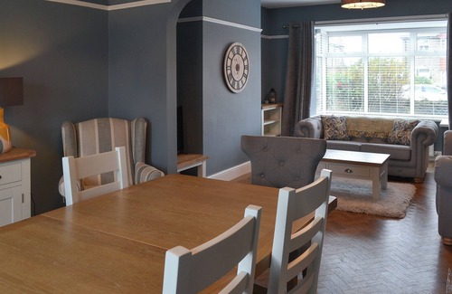 Seahouses Cottage | 3 bedroom accommodation in Seahouses, near Alnwick