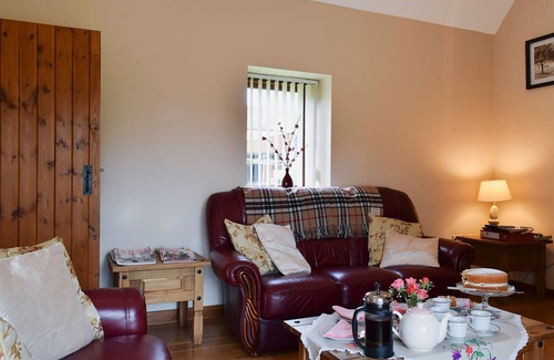 Charlton-on-Otmoor Cottage | 3 bedroom accommodation in Ambrosden