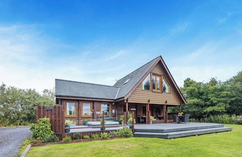 Menai Bridge Ski Chalet | 3 bedroom accommodation in Anglesey
