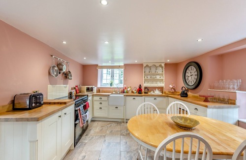 Kenn Cottage | 3 bedroom accommodation in Kennford