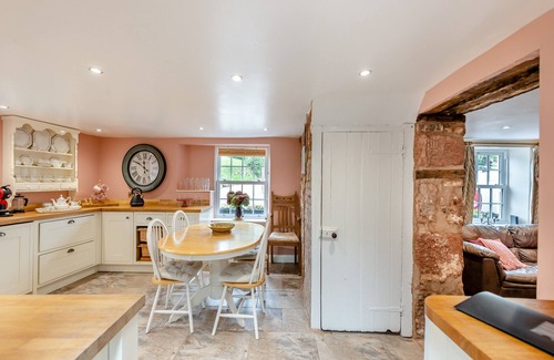 Kenn Cottage | 3 bedroom accommodation in Kennford