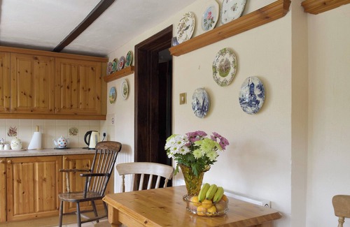 Lowestoft Cottage | 3 bedroom accommodation in Oulton Broad, near Lowestoft