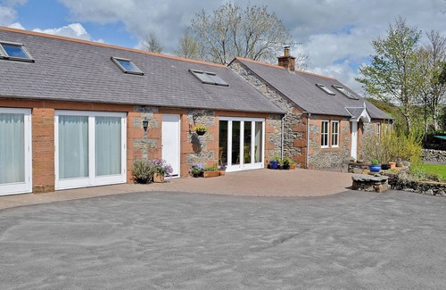 Newbridge Cottage | 3 bedroom accommodation in Irongray, Dumfries