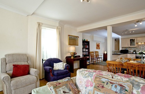 Roundham Apartment | 3 bedroom accommodation in Paignton