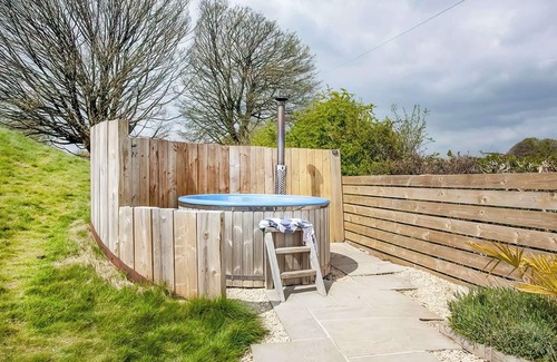 East Horrington Cottage | 3 bedroom accommodation in Radstock