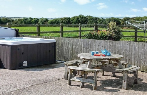 Rhosybol Cottage | 3 bedroom accommodation in Llandyfrydog, near Amlwch