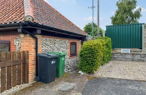 Weybourne Cottage | 3 bedroom accommodation in Weybourne
