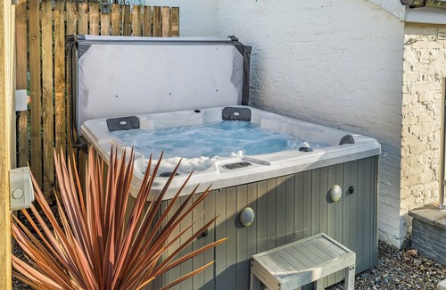 Boncath Cottage | 3 bedroom accommodation in Boncath, near Preseli Hills