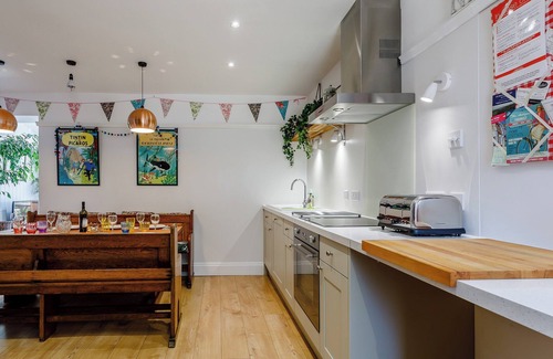 Bridport Cottage | 3 bedroom accommodation in Chideock, near Bridport
