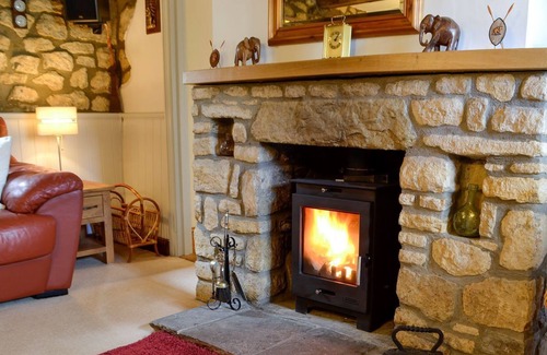 North Nibley Cottage | 3 bedroom accommodation in North Nibley, near Dursley