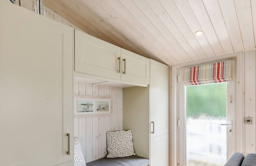 Hundall Cottage | 3 bedroom accommodation in Mercia Marina, Willington