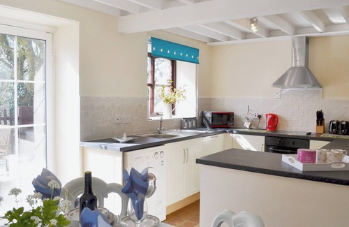 Llanllwchaiarn Cottage | 3 bedroom accommodation in New Quay
